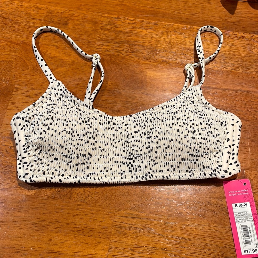 Brand new bikini top